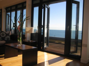 Beachfront Spacious Apartment with Panoramic Sea Views